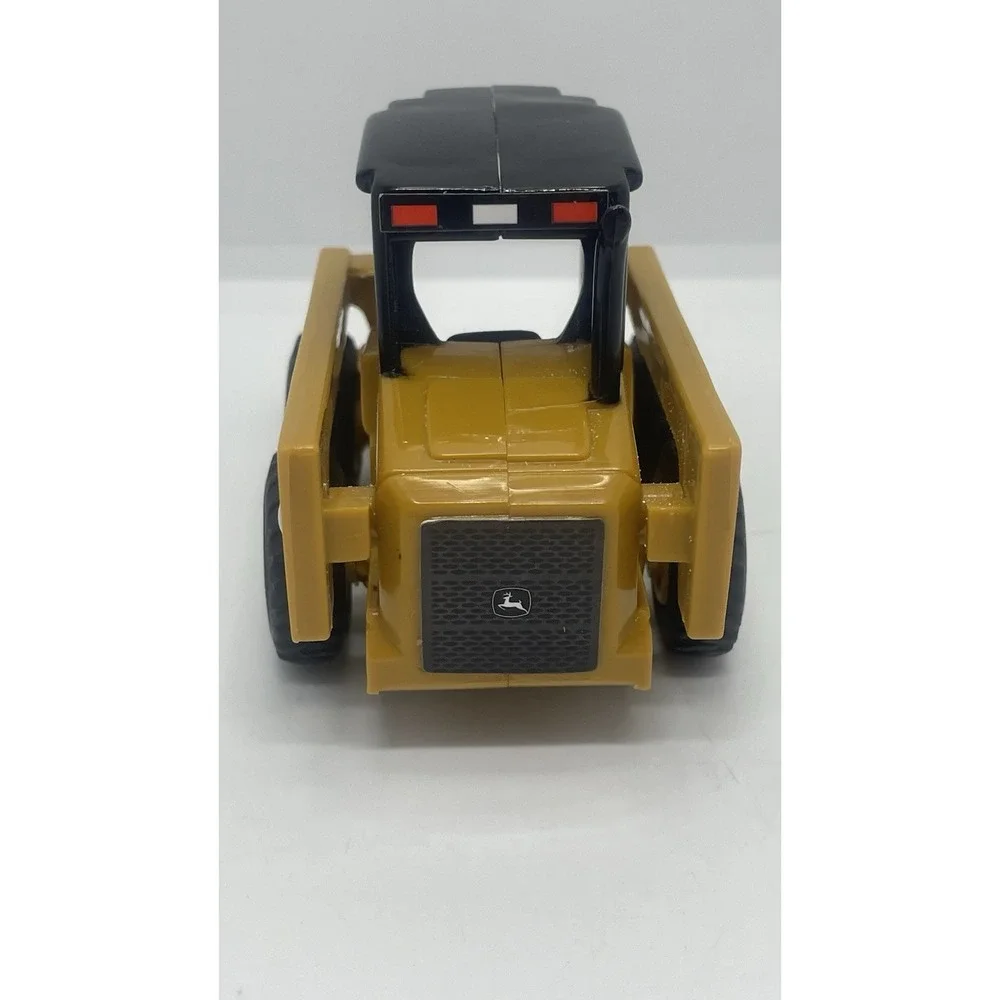 John Deere  Plastic Skid Steer Loader 4